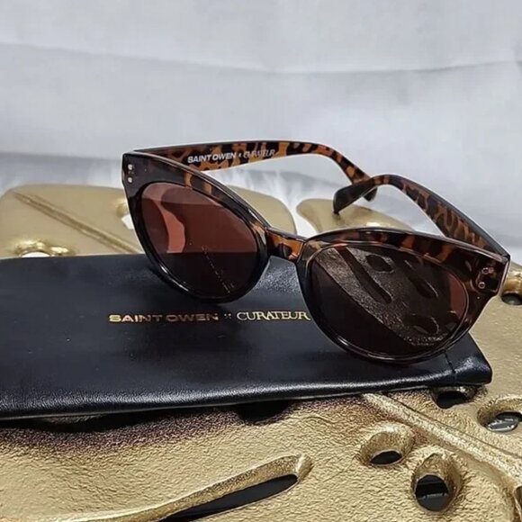 Saint Owen & Curateur Tortoise Shell Sunglasses with Soft Case - Picture 2 of 4